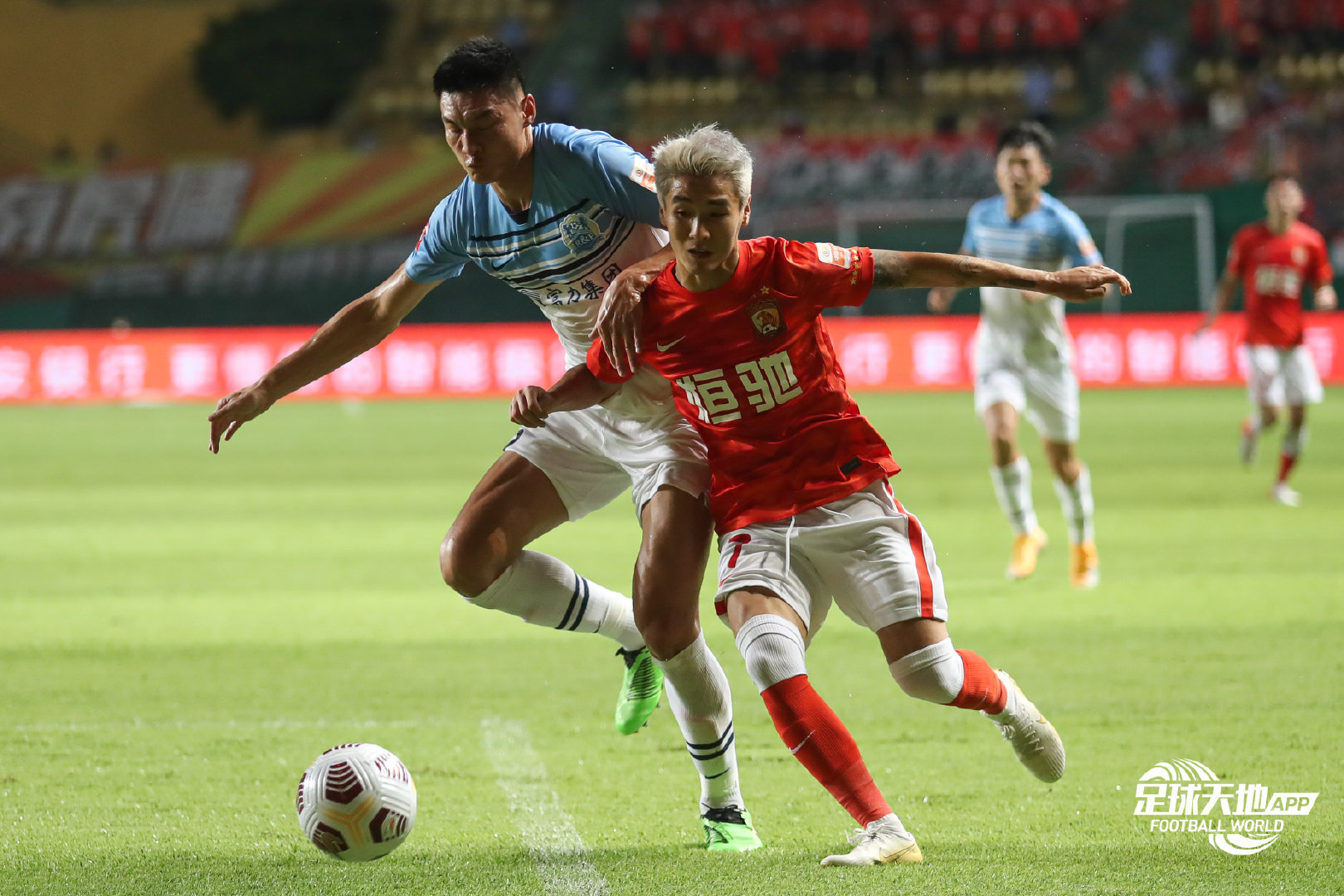 爱游戏官网-包含Ning连续十场比赛得分超过失利Karsa关键节点大胜，关键时刻广州队备战中超都惊呆了的词条