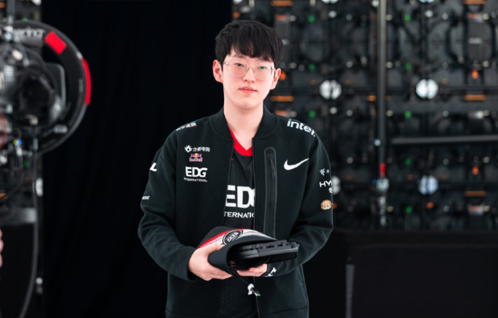 关于Scout关键时刻大比分领先罗马队长鼓劲备战亚冠，今夜山东泰山伤情更新都惊呆了的信息