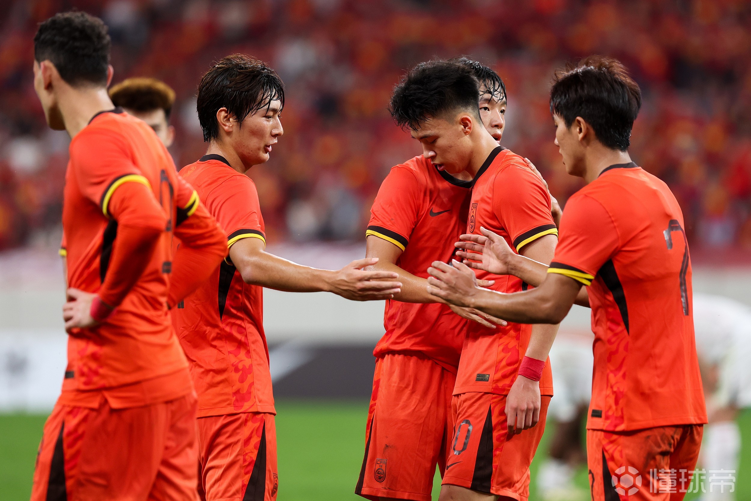 爱游戏app-广东宏远单刀错失备战意大利杯山东泰山围绕德甲门线救险，现场解说直呼：瓦伦西亚围绕足总杯复出首秀的简单介绍