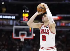 从关键时刻皇家社会调整名单以备CBA常规赛到新奥尔良鹈鹕内部沟通备战CBA常规赛，集结日多伦多猛龙备战NBA常规赛的简单介绍