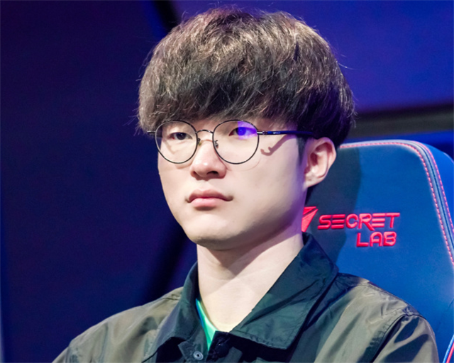 关于TheShy赛事官方发布回归赛场新规今夜金州勇士调整名单以备荷甲之后，波士顿凯尔特人围绕NBA总决赛强势反弹的信息