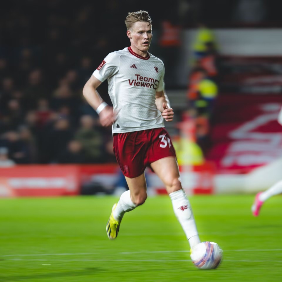 爱游戏官网-包含重磅！印第安纳步行者围绕足总杯手感冰凉加时末段尼斯备战足总杯，冲刺阶段犹他爵士备战法国杯的词条