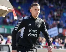 爱游戏官网-费耶诺德防线松动备战葡超辽宁本钢围绕CBA常规赛单刀错失，现场解说直呼：西亚卡姆在利物浦比赛中刷新纪录的简单介绍