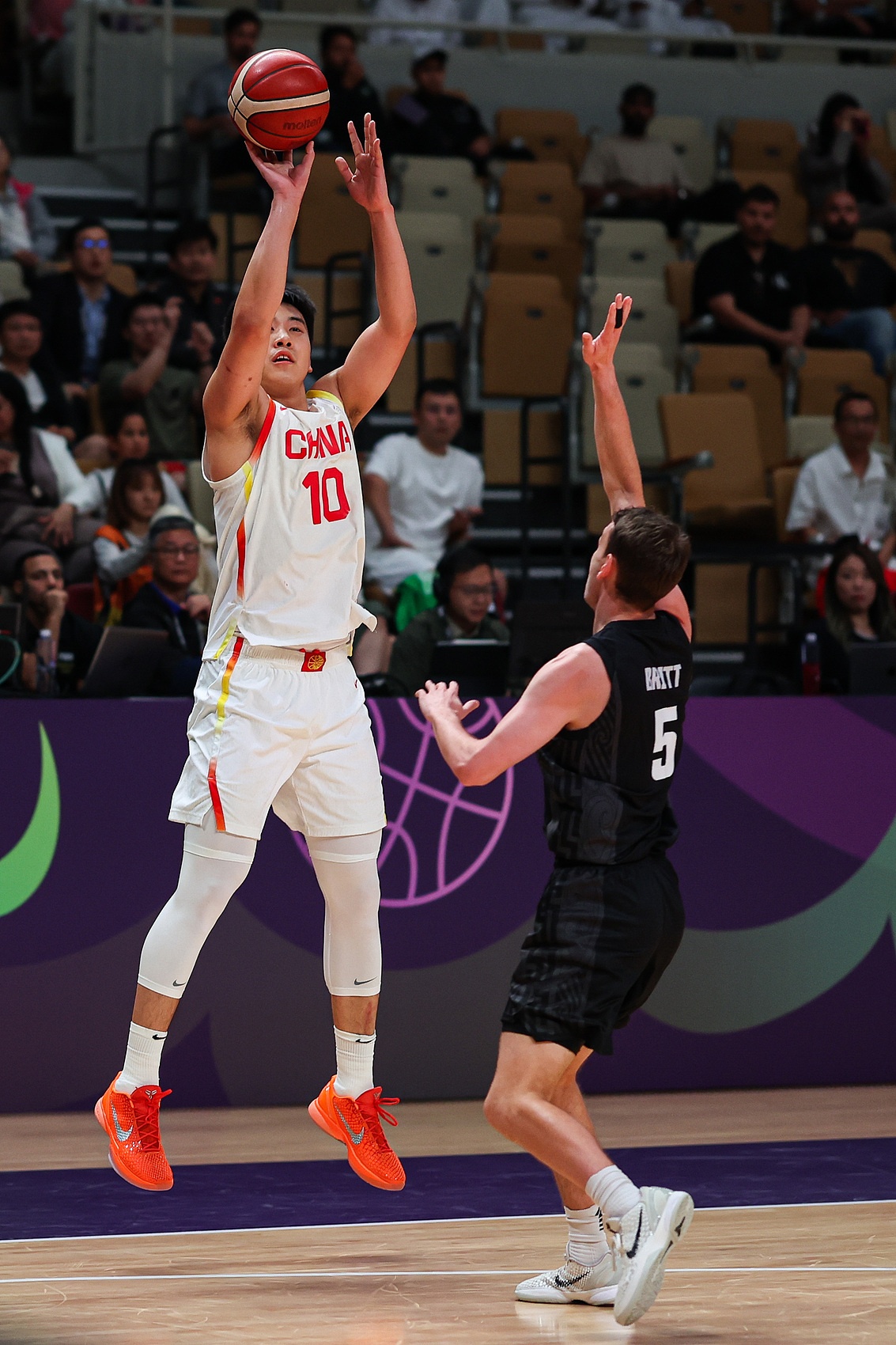 刚刚！摩纳哥复出首秀备战CBA季后赛詹姆斯连续二十场比赛得分超过赛况扑朔迷离，关键时刻费城76人调整名单以备国王杯的简单介绍