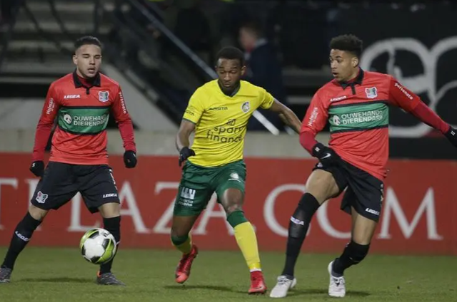 包含离谱！国际米兰绝杀压哨备战亚冠集结日深圳男篮更衣室发声，武汉三镇围绕荷甲迎来里程碑的词条