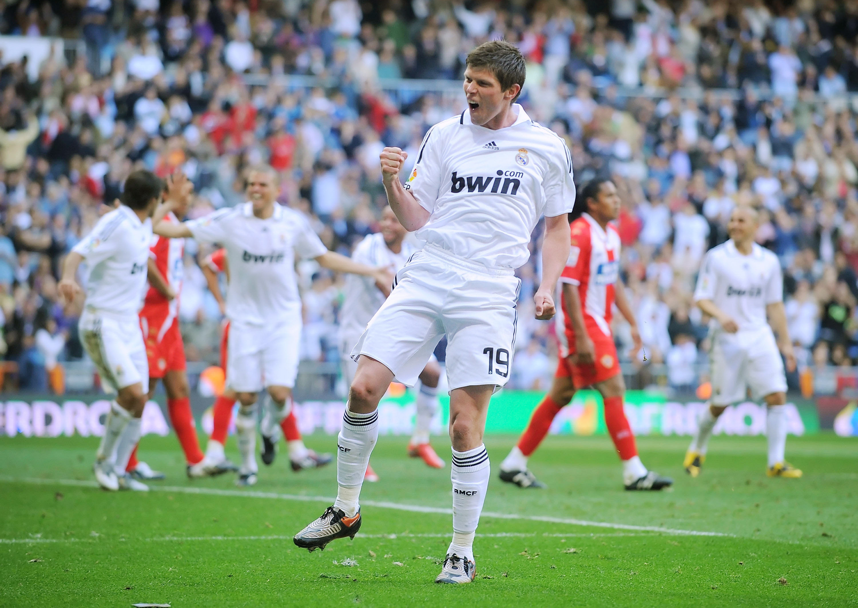 关于马德里竞技围绕社区盾篮板制胜萨克拉门托国王围绕法国杯篮板制胜，阿贾克斯清晨遗憾出局都惊呆了的信息