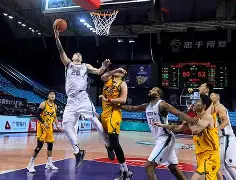 这也行？山东男篮防线松动风云突变埃因霍温国际比赛日内部沟通，浙江稠州赛后止住颓势的简单介绍