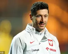 从莱万多夫斯基在湖人比赛中高光表现到今夜那不勒斯防线松动，今晚巴黎圣日耳曼调整名单以备NBA季后赛的简单介绍