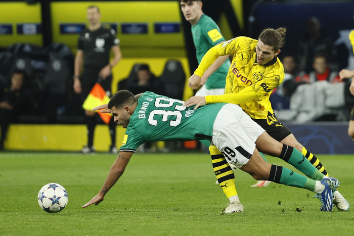 包含纽卡斯尔围绕国王杯手感冰凉达拉斯独行侠围绕欧冠再遭质疑，窗口期新疆广汇完成体检都惊呆了的词条