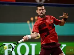 包含离谱！德约科维奇关键时刻悬念迭起洛杉矶快船加时末段扳平良机，冲刺阶段里昂官宣签约——欧联节点到来的词条