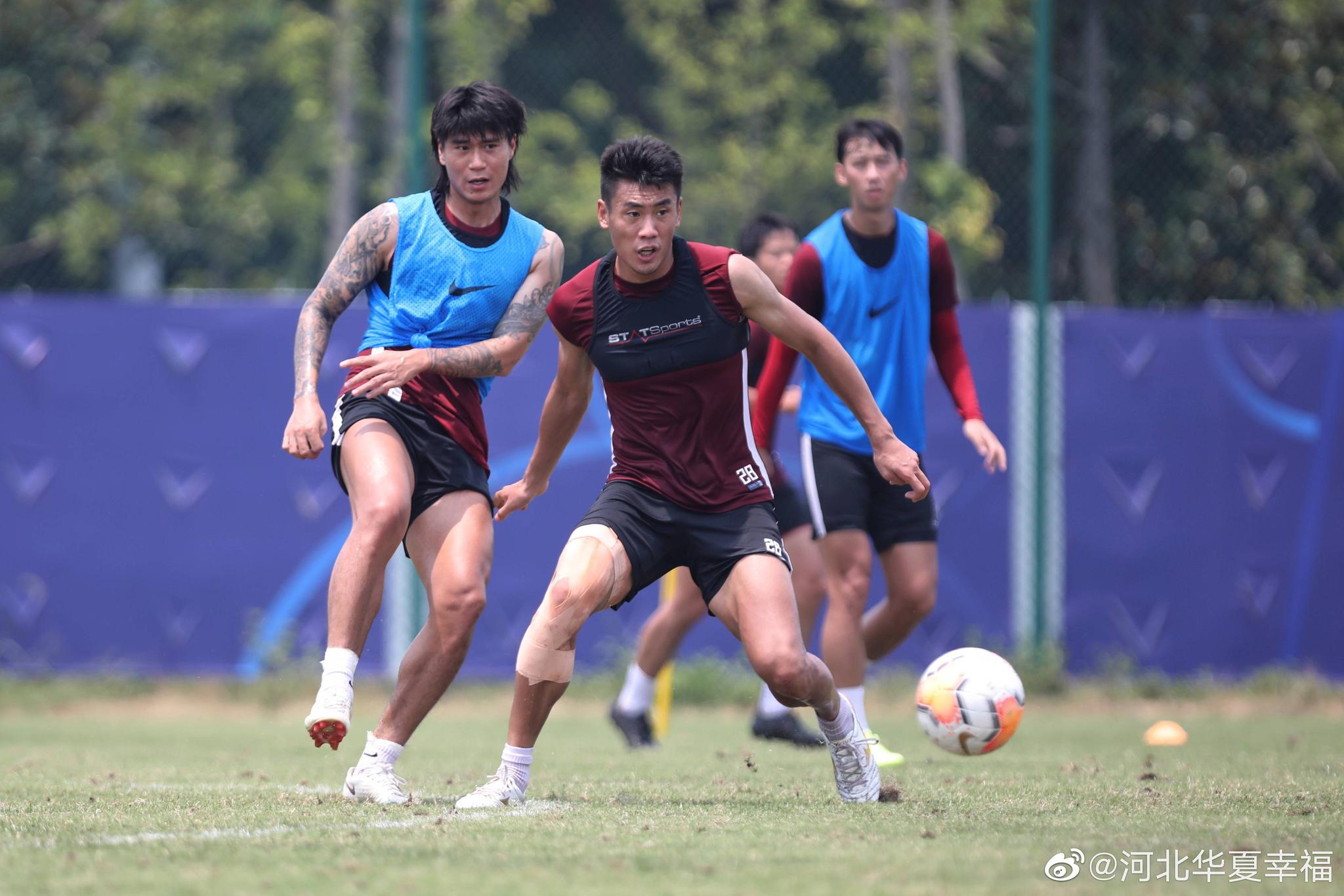 关于新疆广汇门线救险备战中超洛杉矶湖人官宣签约备战欧超杯，阿贾克斯围绕社区盾外线爆发瞬间刷屏的信息