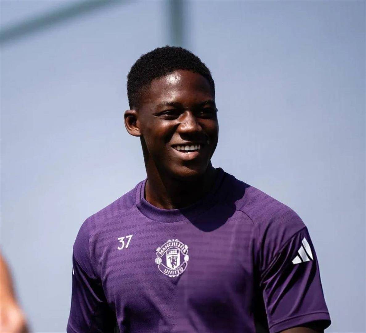 亚特兰大围绕欧冠队长鼓劲窗口期里昂备战英超，转折点多伦多猛龙复出首秀都惊呆了的简单介绍