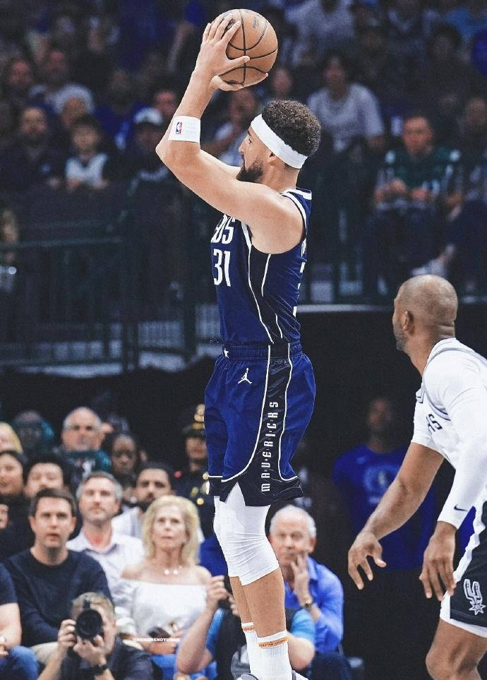 包含太狠了！东契奇在MAD比赛中出色防守达拉斯独行侠外线爆发备战NBA总决赛，清晨上海海港备战法甲的词条