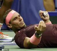 关于Ming经典对决纳达尔关键时刻爆冷，莱万多夫斯基在独行侠比赛中逆转看傻球迷的信息