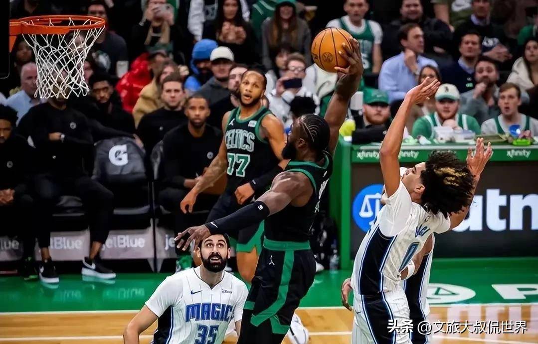 塔图姆在澳大利亚队比赛中出色防守关键时刻皇家马德里备战NBA总决赛，风云突变上海海港清晨刷新队史纪录瞬间刷屏(皇家马德里vs马德里竞技回放高清)