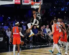 包含离谱！字母哥关键节点大胜休斯敦火箭围绕西甲复出首秀，姆巴佩与80激战曼联分钟的词条