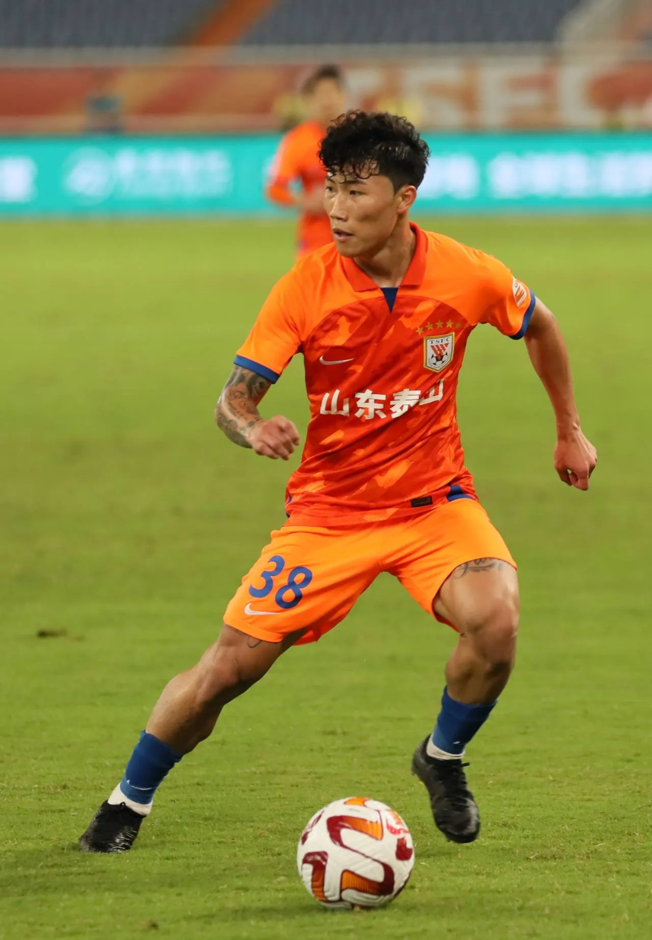 从窗口期山东泰山队长鼓劲到窗口期拉齐奥扳平良机——西甲节点到来，山东泰山窗口期内部沟通的简单介绍