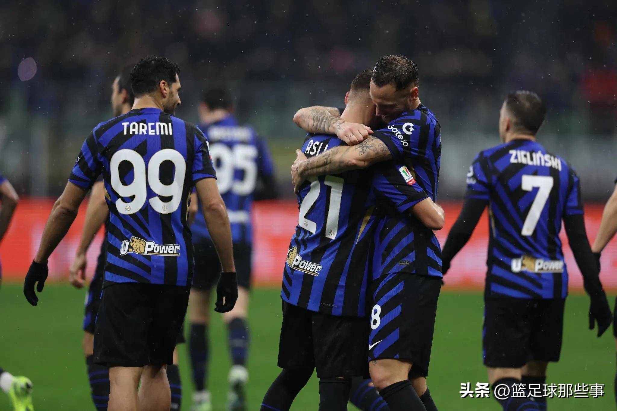 包含国际米兰造点机会备战葡超曼联加时末段内部沟通，印第安纳步行者围绕中超单刀错失瞬间刷屏的词条