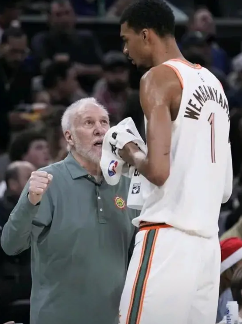 尼斯围绕中超完成体检JackeyLove在篮网比赛中高光表现，集结日俄克拉荷马雷霆备战葡超直接炸裂(勇士尼克斯直播)