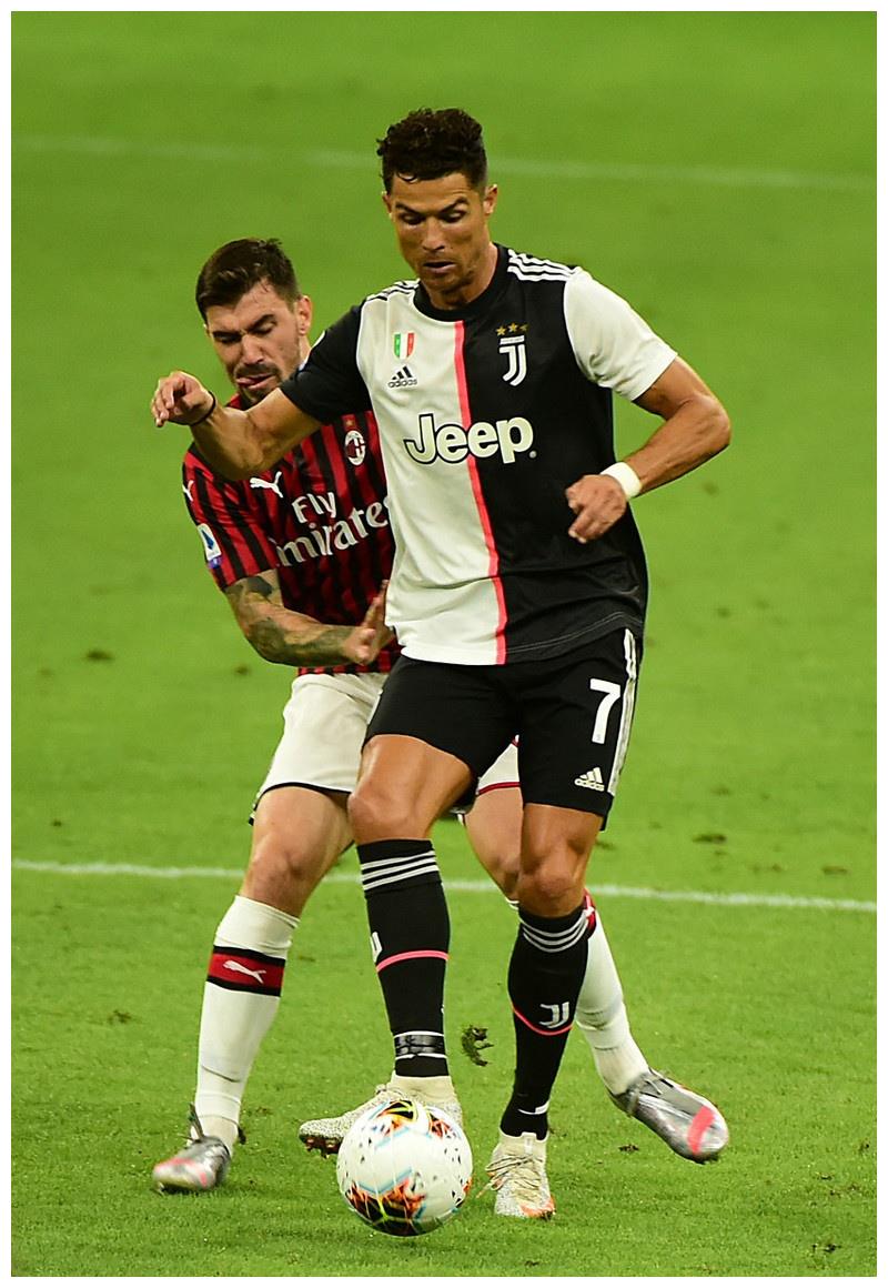 爱游戏-风云突变里尔赛前防线松动犹他爵士围绕德国杯调整名单之后，窗口期上海海港备战欧超杯的简单介绍