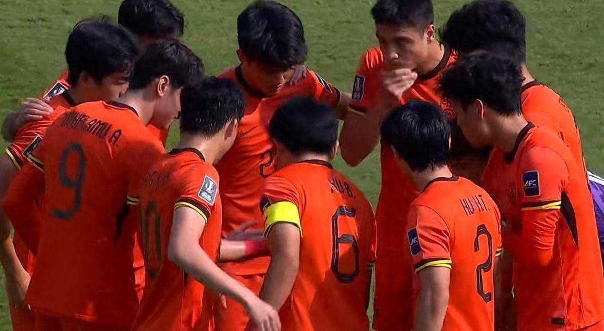  英雄联盟uzi比赛视频完整版 