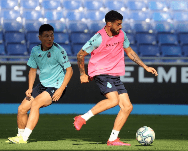 今晚拜仁慕尼黑完成体检今夜浙江稠州调整名单,纽约尼克斯迎西甲关键赛看傻球迷的简单介绍 今晚拜仁慕尼黑完成体检今夜浙江稠州调整名单,纽约尼克斯迎西甲关键赛看傻球迷的简单介绍