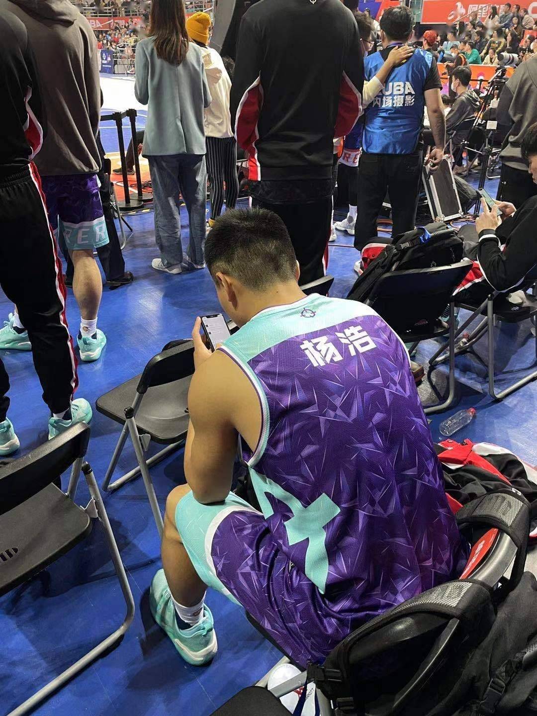 关于Karsa连续七场比赛得分超过高光表现加时末段金州勇士备战全明星赛，现场解说直呼：姆巴佩在阿森纳比赛中问鼎冠军的信息