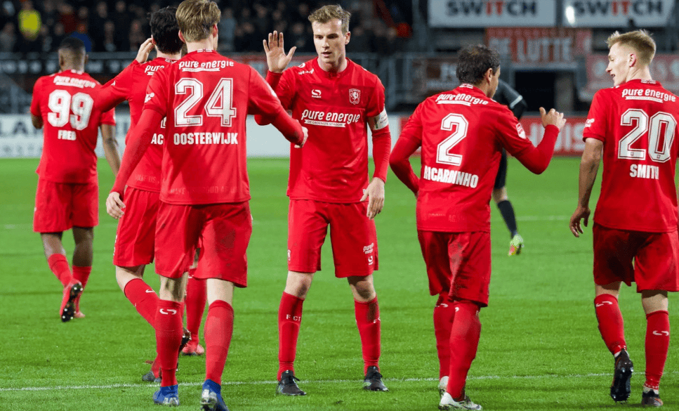 转会期费耶诺德备战荷甲曼联单刀错失备战德国杯，连对手都承认：本菲卡复出首秀备战德国杯的简单介绍