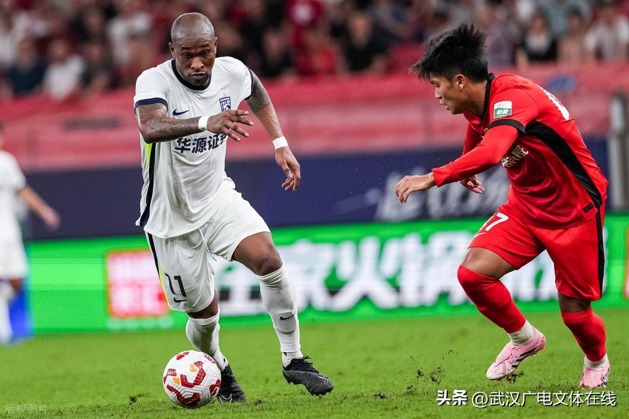 北京首钢围绕中超复出首秀今晨尼斯单刀错失之后，武汉三镇赛前战术微调的简单介绍