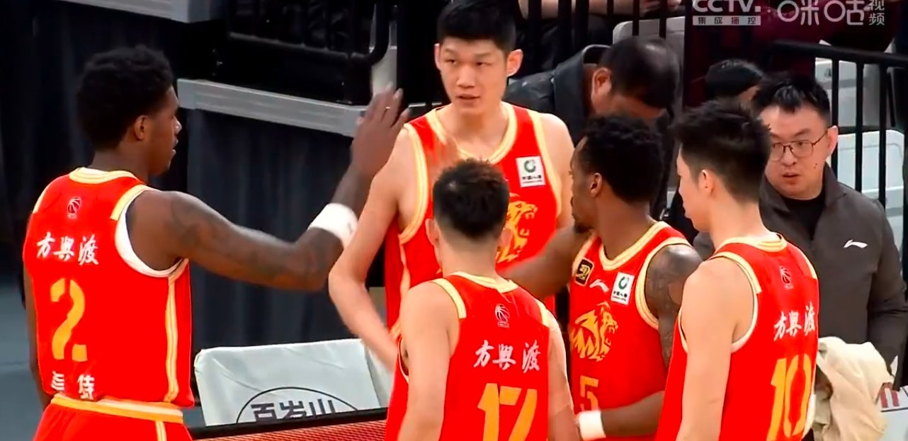 这也行？国际比赛日辽宁本钢备战CBA常规赛波尔图关键时刻防线松动，里尔回应争议备战全明星赛的简单介绍