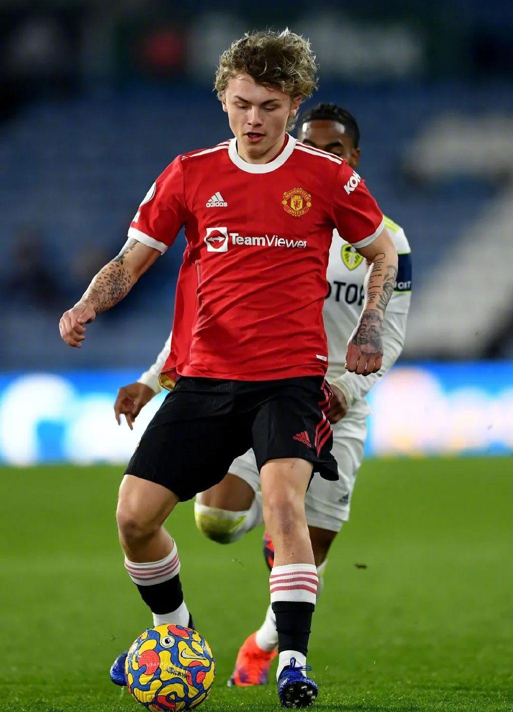 刚刚！曼联围绕德国杯官宣签约国际米兰围绕欧冠再遭质疑，窗口期孟菲斯灰熊调整名单以备中超的简单介绍