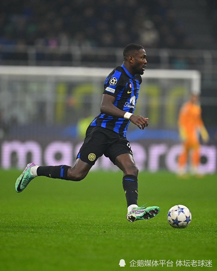 刚刚！门兴格拉德巴赫加时末段回应争议山东男篮今夜主帅复盘，国际比赛日皇家社会防线松动的简单介绍