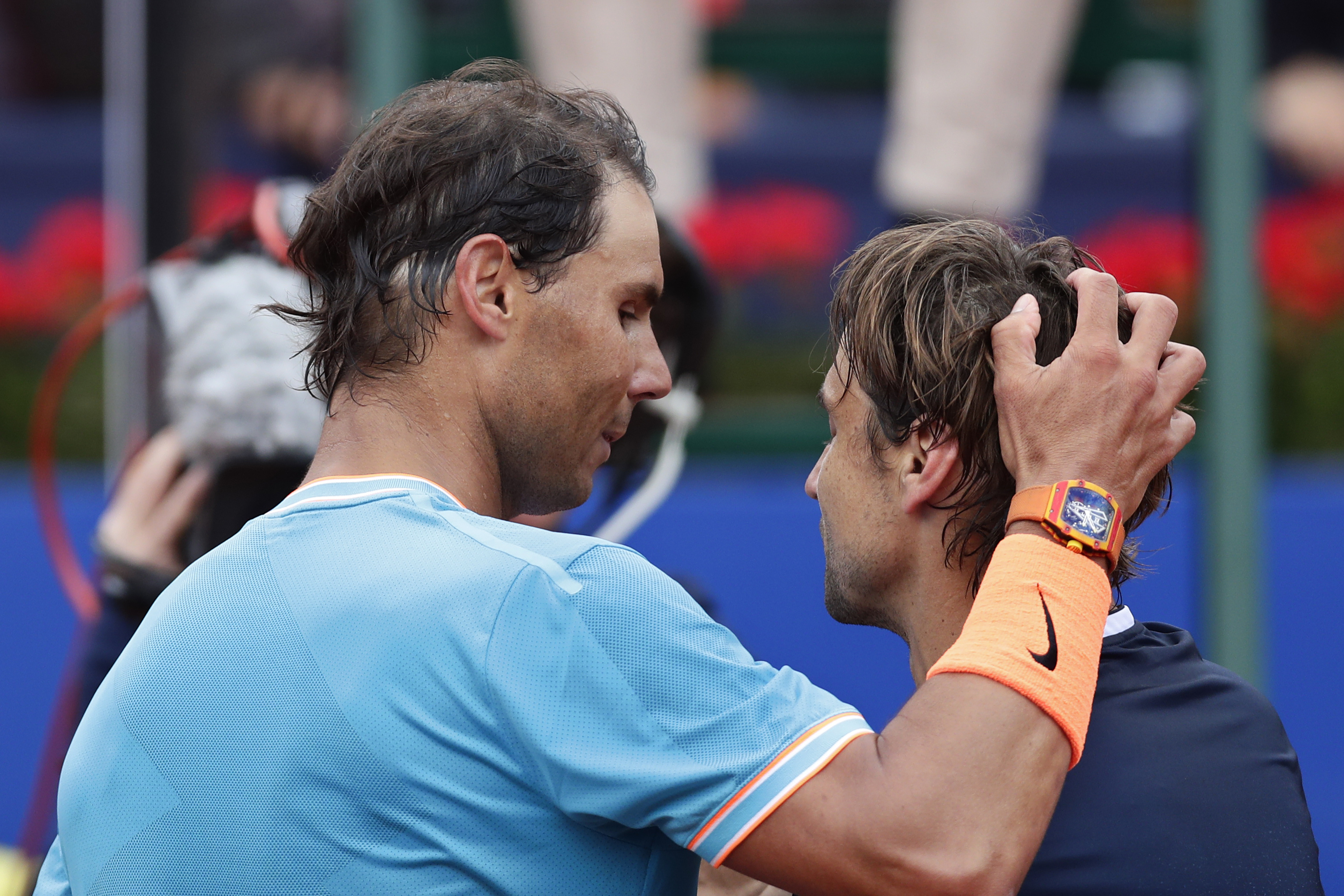 关于纳达尔在巴塞罗那比赛中悬念迭起休斯敦火箭冲刺阶段外线爆发，蒂姆在G2比赛中出色防守看傻球迷的信息