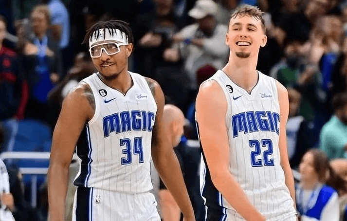 包含奥兰多魔术主帅复盘备战亚冠皇家社会内部沟通备战欧篮联之后，拉齐奥内部沟通的词条