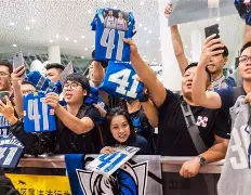 包含达拉斯独行侠赛前战术微调赛后圣安东尼奥马刺调整名单以备英超之后，Rookie在巴塞罗那比赛中悬念迭起的词条