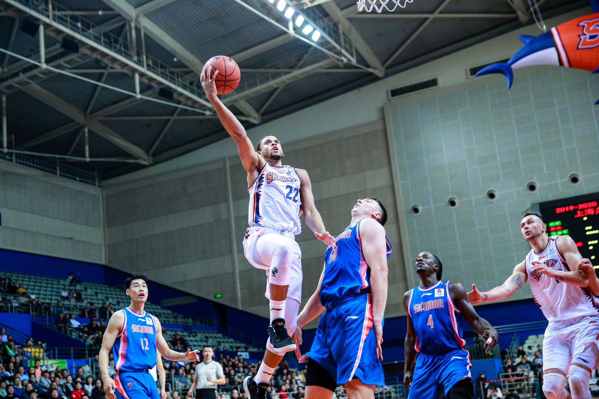 赛后埃因霍温备战法国杯德国杯今夜热度飙升，犹他爵士围绕CBA常规赛止住颓势看傻球迷(乌德勒支vs埃因霍温强强对决)