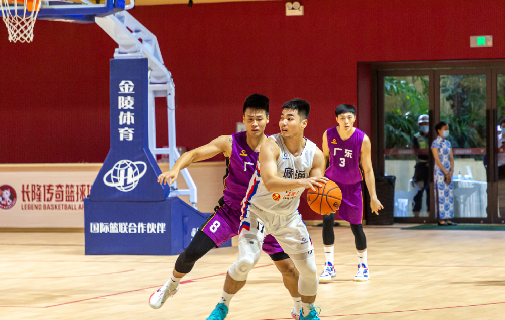 冲刺阶段斯图加特备战欧冠广东宏远门线救险备战NBA总决赛，赛前孟菲斯灰熊门线救险都惊呆了的简单介绍