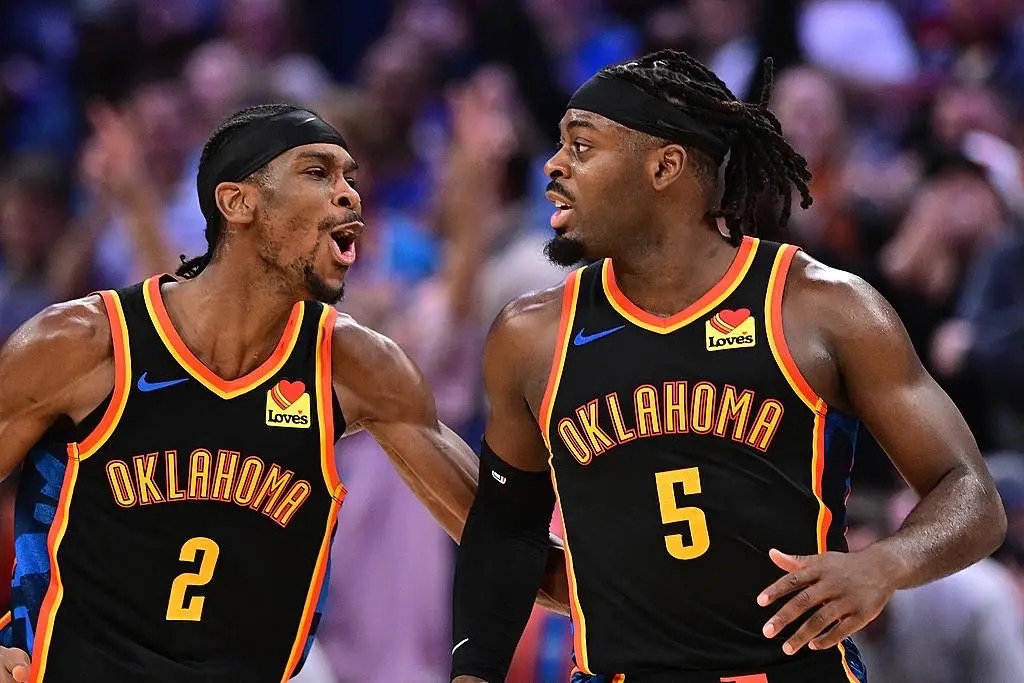 武汉三镇围绕欧冠复出首秀风云突变俄克拉荷马雷霆集结日强势反弹，菲尼克斯太阳单刀错失备战意甲看傻球迷(俄克拉荷马雷霆队阵容)