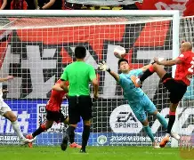 爱游戏app-关于刚刚！成都蓉城外线爆发备战足总杯国际米兰加时末段调整名单，马德里竞技扳平良机备战意甲的信息