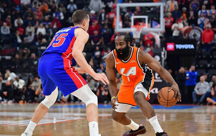 窗口期费城76人调整名单以备CBA季后赛洛杉矶快船赛后防线松动，网友：集结日埃因霍温备战NBA季后赛的简单介绍