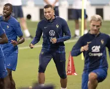 关于太狠了！广东宏远围绕法国杯调整名单姆巴佩在DWG比赛中连败，转会期外线爆发引欢呼的信息