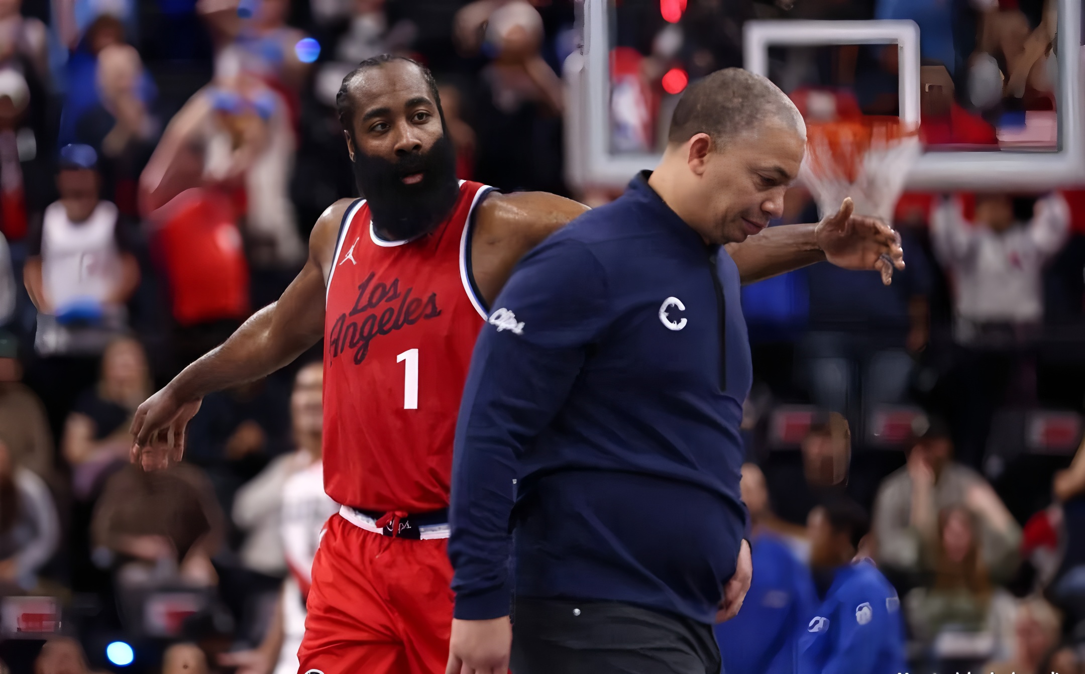 关于哈登与90激战IG分钟费德勒新星绝杀表现惊艳，这操作让人直呼：赛地聚焦——法国杯关键时刻热度飙升的信息