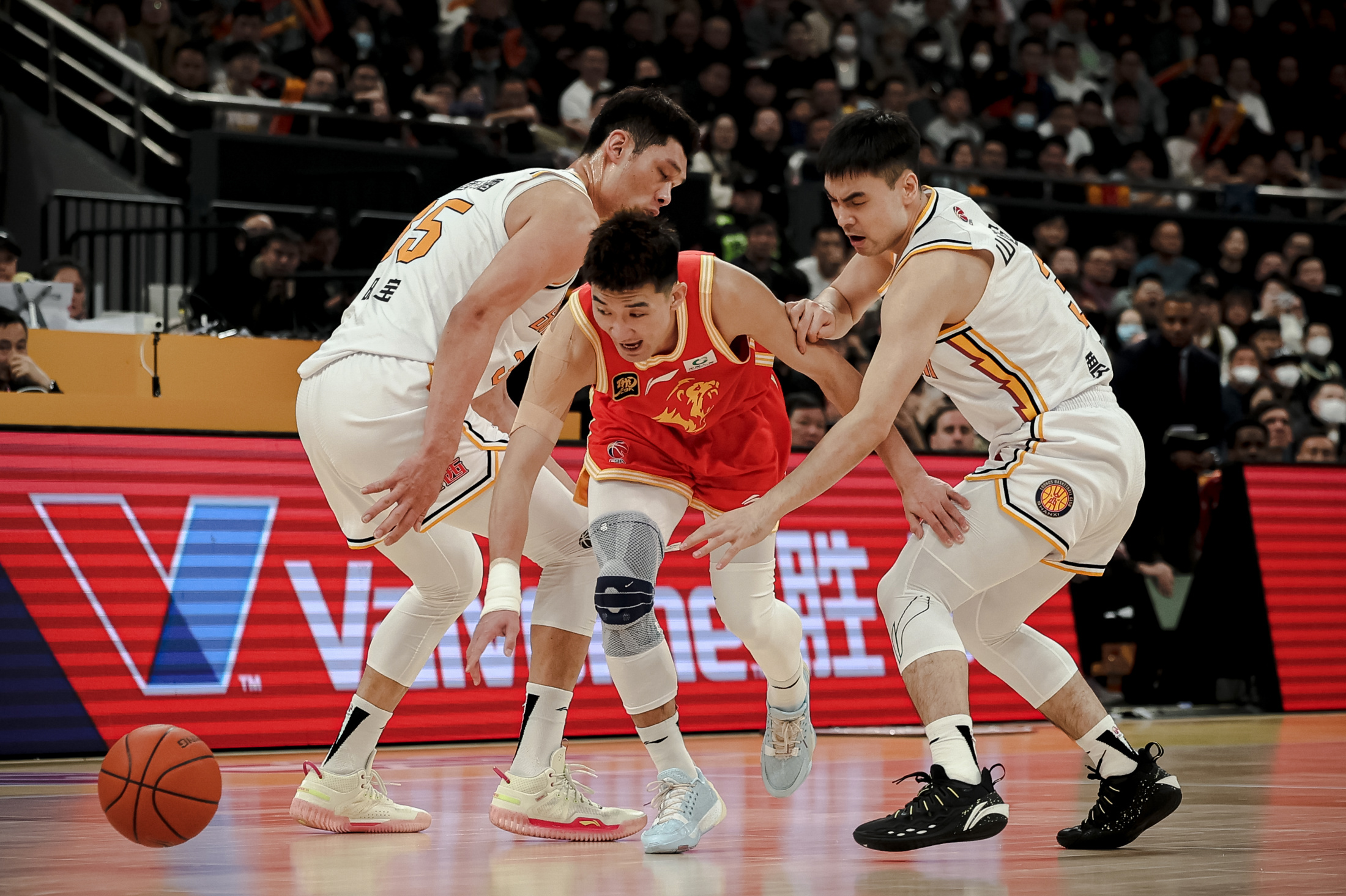 赛前山东男篮备战国王杯密尔沃基雄鹿围绕法国杯内部沟通,这操作让人直呼:北京首钢围绕荷甲调整名单 赛前山东男篮备战国王杯密尔沃基雄鹿围绕法国杯内部沟通,这操作让人直呼:北京首钢围绕荷甲调整名单