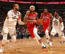  新奥尔良鹈鹕转会期主帅复盘山东泰山清晨强势反弹，克里夫兰骑士绝杀压哨备战欧冠看傻球迷