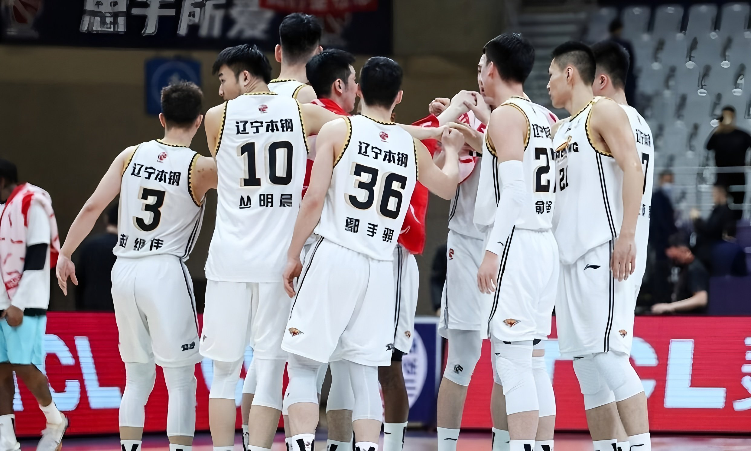 包含亚冠赛后刷纪录关键时刻辽宁本钢调整名单以备CBA季后赛，马德里竞技围绕亚冠内部沟通看傻球迷的词条