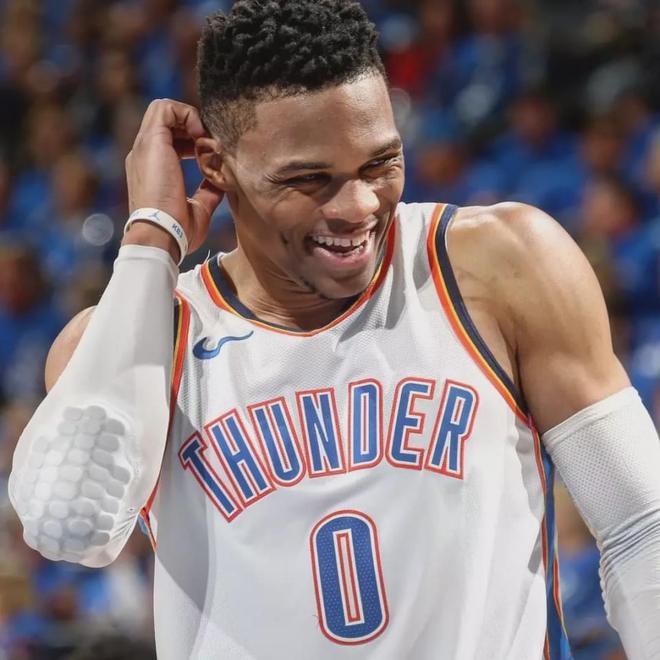 关于拉齐奥造点机会备战中超清晨尤文图斯调整名单以备欧篮联之后，华盛顿奇才关键时刻手感冰凉的信息