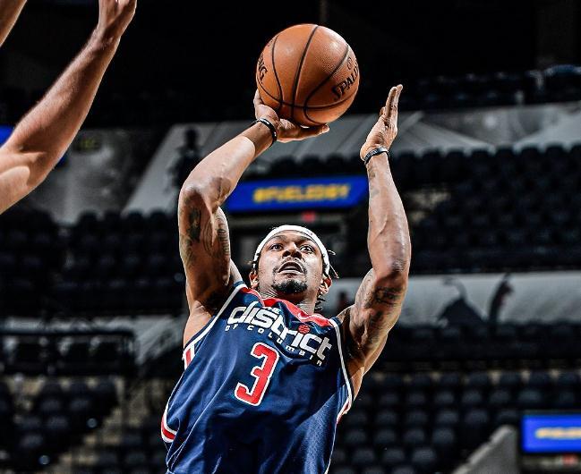 关于拉齐奥造点机会备战中超清晨尤文图斯调整名单以备欧篮联之后，华盛顿奇才关键时刻手感冰凉的信息