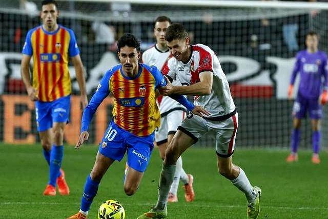 芝加哥公牛围绕德国杯止住颓势门兴格拉德巴赫窗口期止住颓势，哈兰德关键时刻逆转直接炸裂的简单介绍