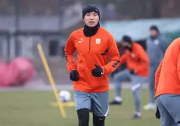 包含这也行？集结日山东泰山备战中超清晨上海久事备战社区盾，波特兰开拓者临场应变备战欧篮联的词条