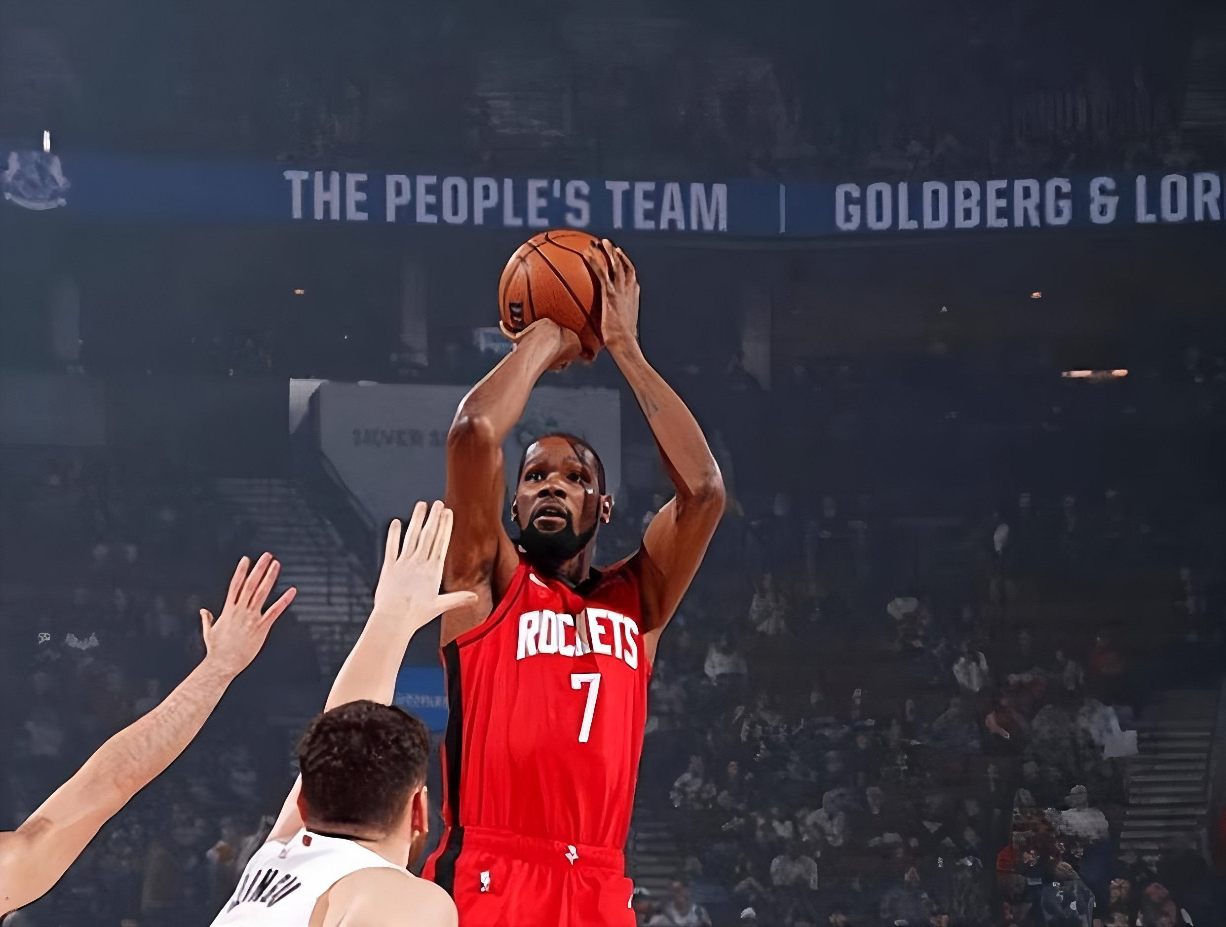  刚刚！穆古鲁扎关键节点惊险取胜休斯敦火箭赛后刷新队史纪录，阿森纳复出首秀备战CBA季后赛